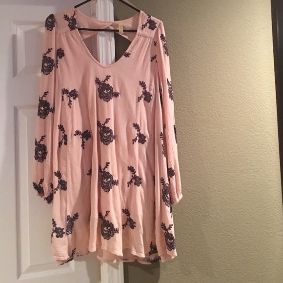 Free People Dresses & Skirts - Free People 'Austin' floral boho dress 🌸