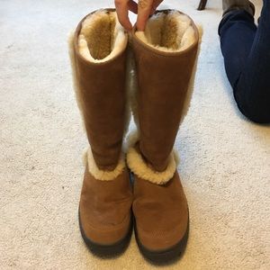 Tall chestnut sunburst women's ugg boots size 8