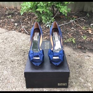 Badgley Mischka Blue Peep toes with Bows