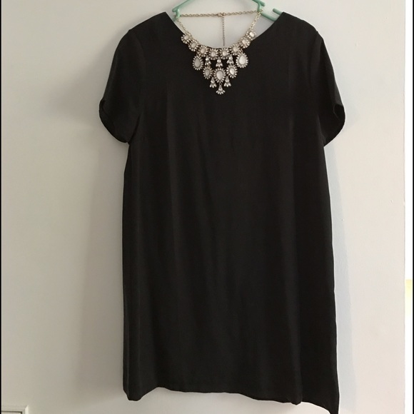 Gold Rhinestone Statement Necklace - Picture 3 of 3