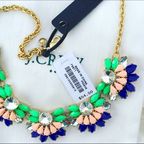 NWT J. Crew Stacked Cluster Bib Statement Necklace - Picture 3 of 4