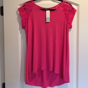 Fuchsia top with beautiful lace detail