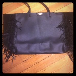 VS tote!