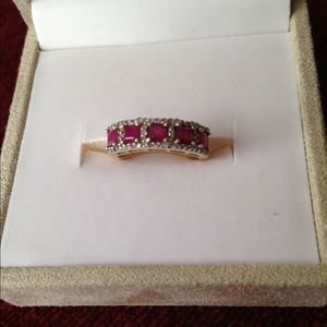 BEAUTIFUL Ruby 10kt Ring Sz 5