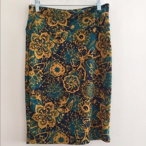 LuLaRoe Cassie skirt