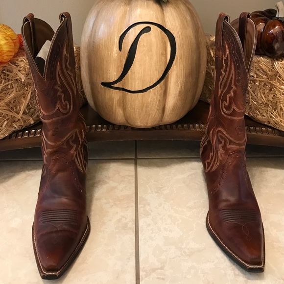 Ariat Women's Western Boots-Make Me An Offer!
