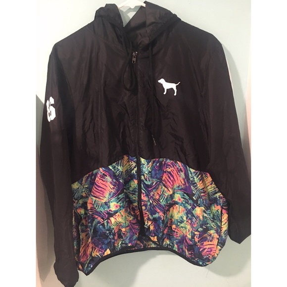 VS PINK windbreaker 💋