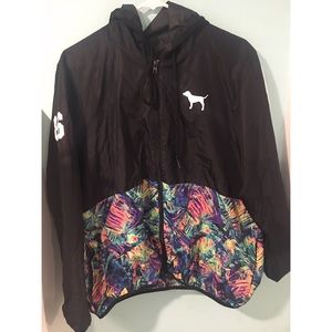 VS PINK windbreaker 💋