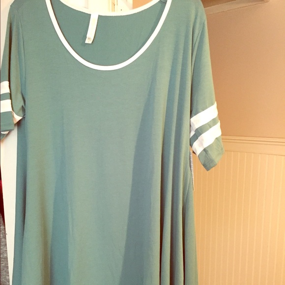 LulaRoe - Picture 1 of 1