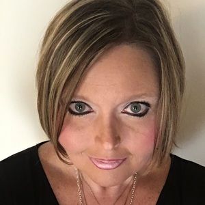 Meet your Posher, Marie