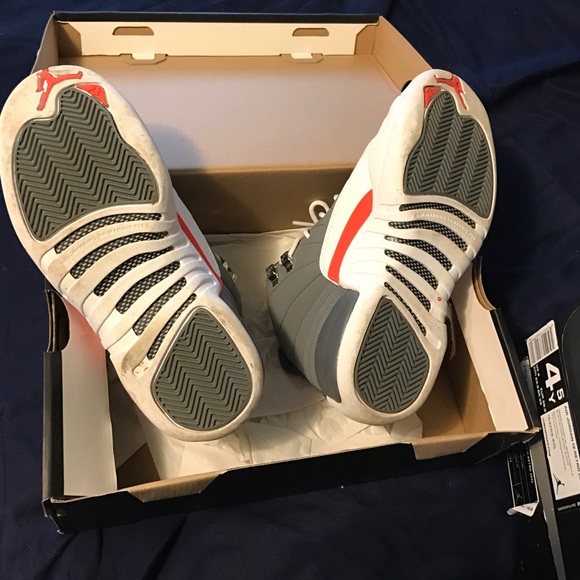 Jordan cool grey w/ orange 12s👟 - Picture 4 of 4