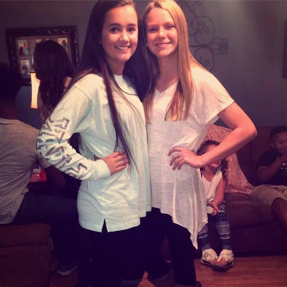 Meet your Posher, Whitney - Picture 1 of 1