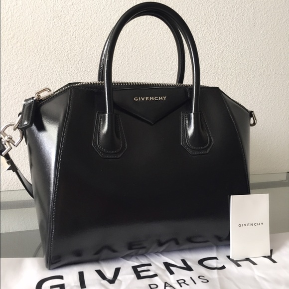 Givenchy Antigona - Small