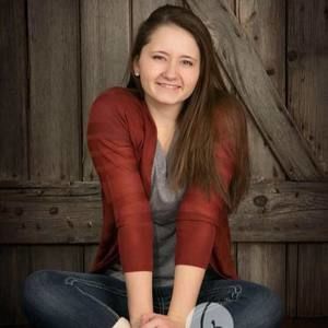 Meet your Posher, Alyssa