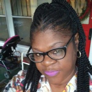 Meet your Posher, Linda