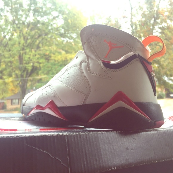 Jordan's - Picture 1 of 4