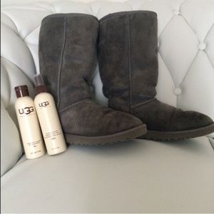 Grey tall Uggs