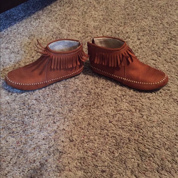 Fringe ankle booties