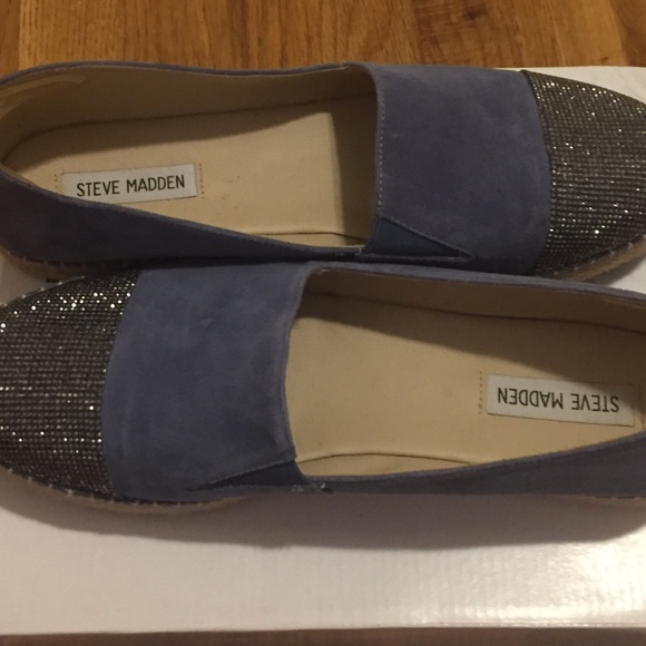 New size 10 Steve Madden suede flats