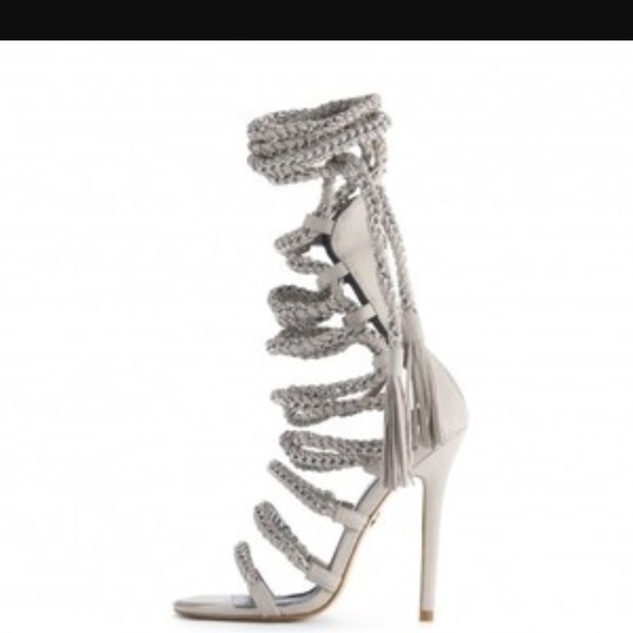 Looking for Monika Chiang Imena in putty