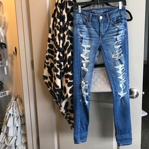 American Eagle super super stretch ripped jeans