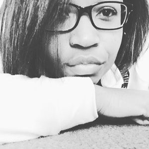 Meet your Posher, Santana