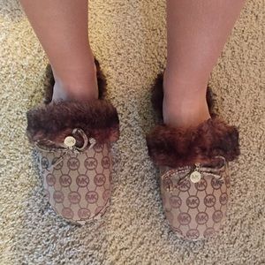 Michael Kors slippers