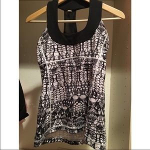 Black/white Lululemon Tank