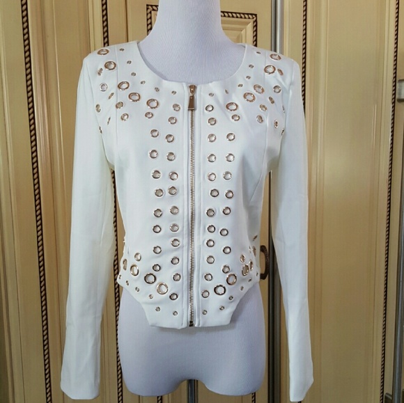 Off white Blazer . - Picture 2 of 4