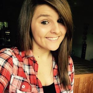 Meet your Posher, Haley lynn