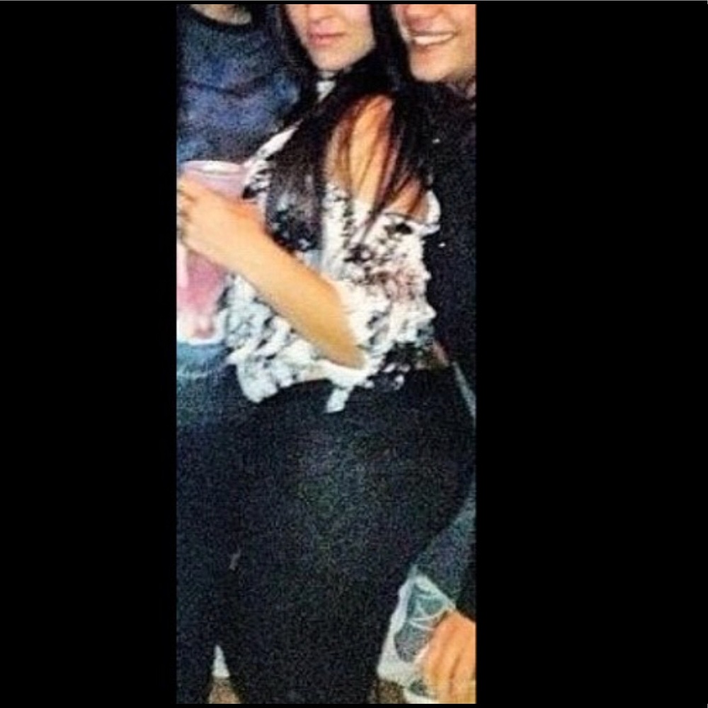 Guess cold shoulder top