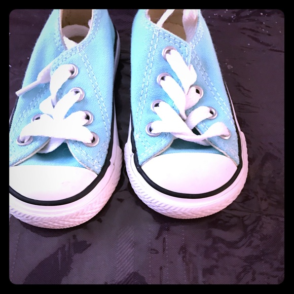 Converse pool blue
