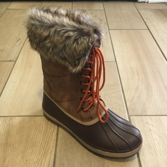 Fur lined duck boots