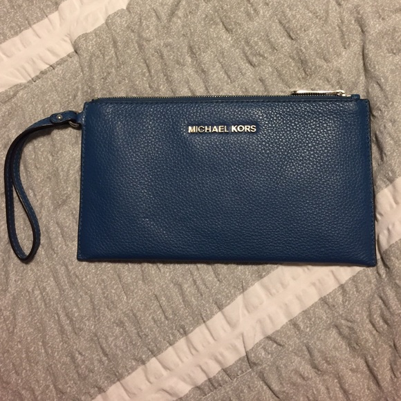 NWOT Michael Kors clutch