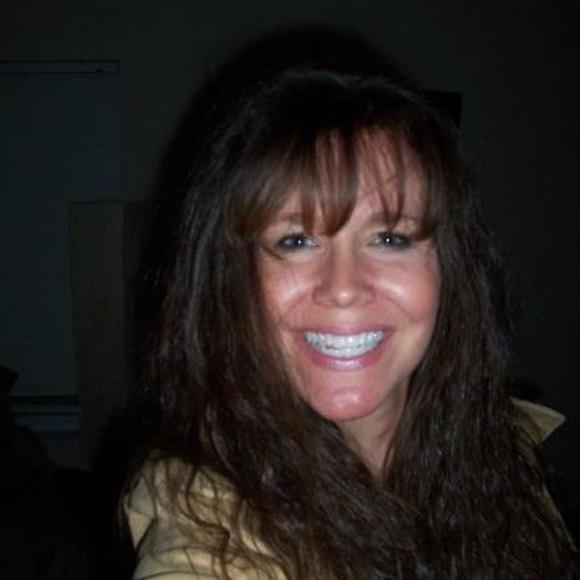 Meet your Posher, Lynette - Picture 1 of 1