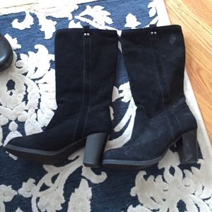 Black swede boots