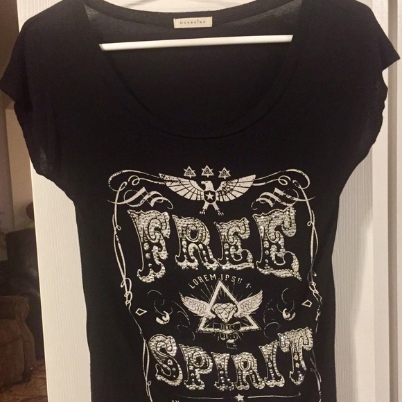 🍀CLOSING!  SUPER SOFT BLACK T w/ BLING!!!