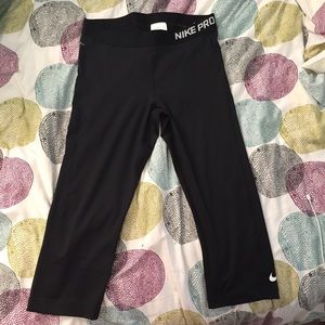 Nike Pro Dri Fit Capris Size Large