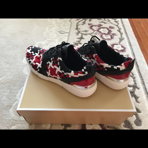 Micheal Kors Amanda Trainer Woven Webbing Shoes - Picture 3 of 4