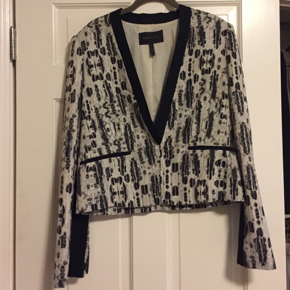 BCBGMAXAZRIA printed blazer large