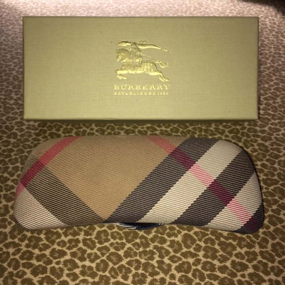 Burberry Glasses Case & Gift Box