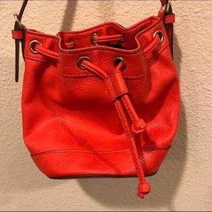 Neiman Marcus Bags - Neiman Marcus poppy faux leather bucket bag purse Neiman Marcus Bags - Neiman Marcus poppy faux leather bucket bag purse