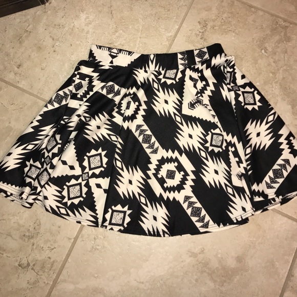 Aztec print skirt