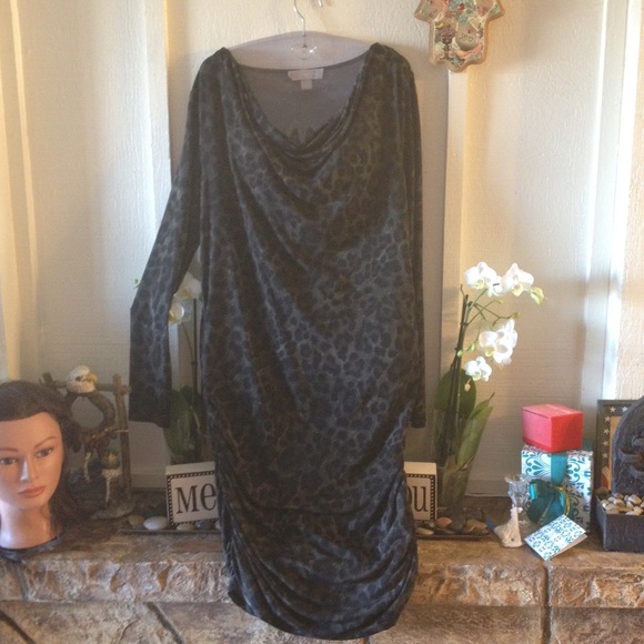 Michael kors dress 💜 price drop 💜 - Picture 2 of 4