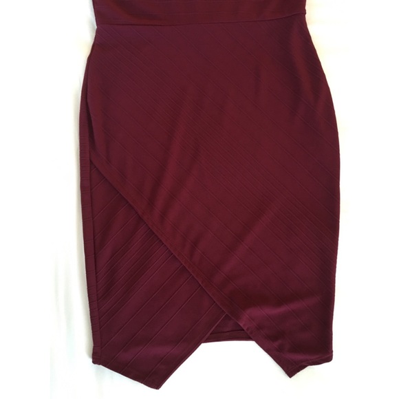 🆑 Burgundy Off the Shoulder Wrap Dress - Picture 4 of 4