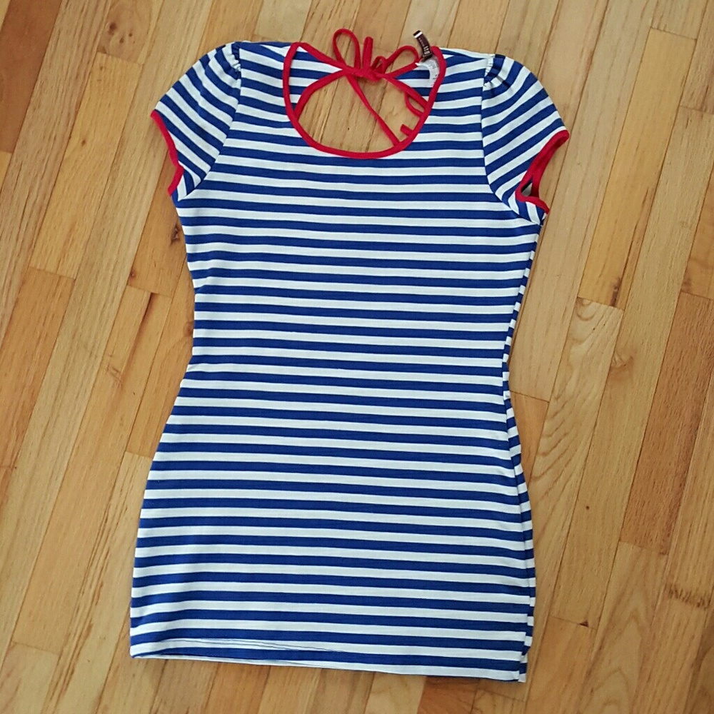 CLEARANCE! Blue red n white mini dress (M-L)