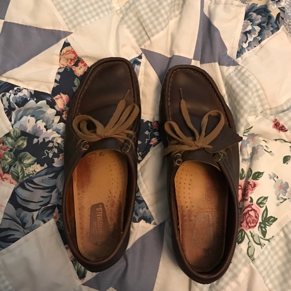 Women's Clark originals wallabees