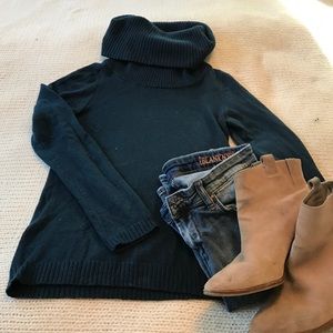 Gap turtleneck sweater