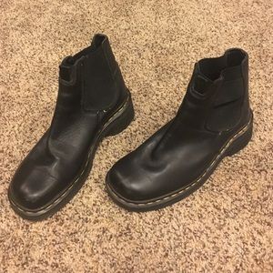 Dr martens air cushioned sole boots