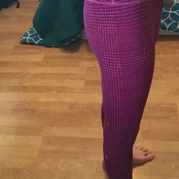 IVIVVA SIZE 10! LEGGINGS NWOT